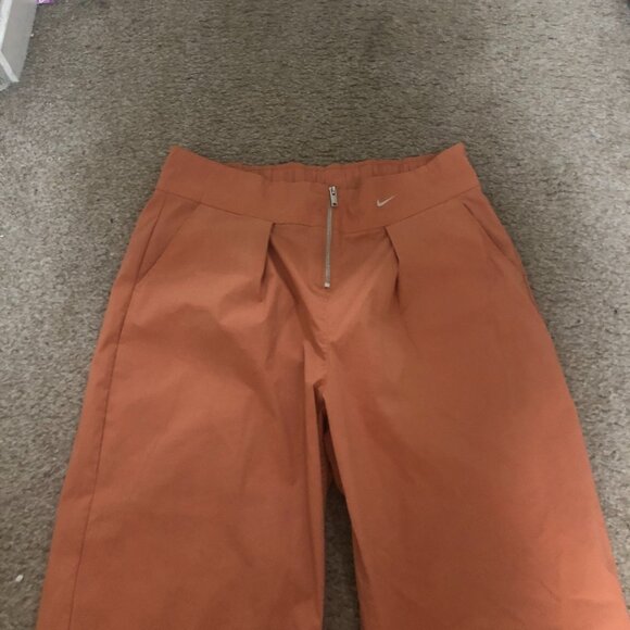 Nike Sportswear Collection Women’s Woven Trouser’s XL Pleats Snap Leg  Loose - Picture 7 of 10